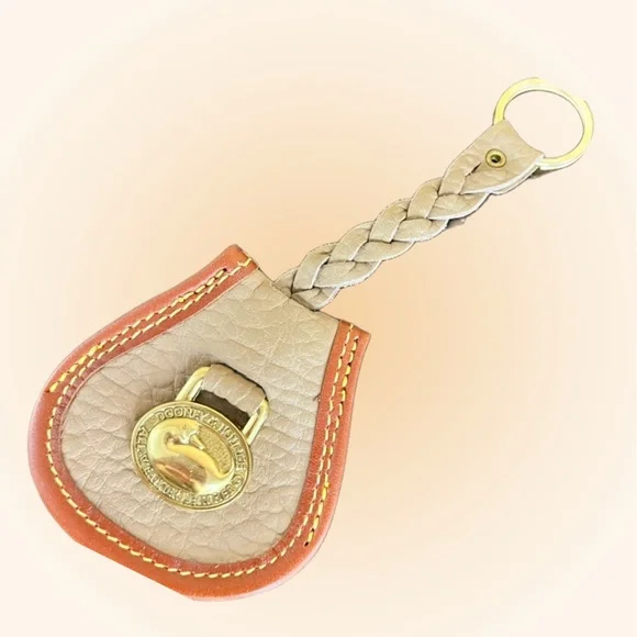 Dooney and Bourke Vintage Horseshoe Tan Leather Braided Double Key Fob - Picture 2 of 4